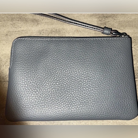Coach zodiac cancer ♋️ Dark Gray Wristlet with Crab Motif EUC HTF - Picture 2 of 4